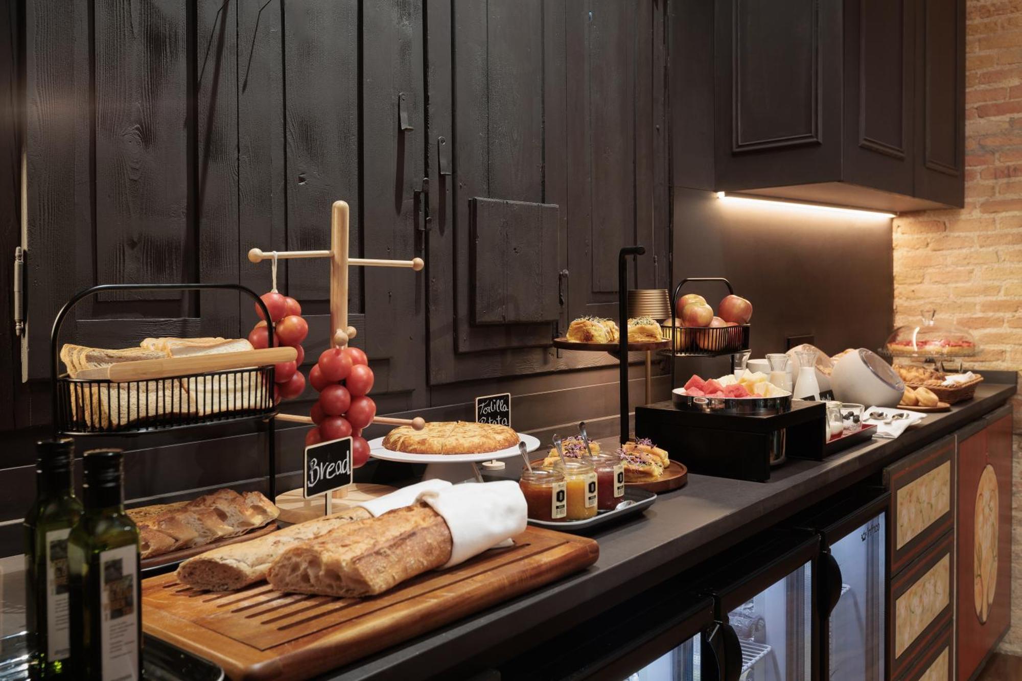 Hotel La Pau 4 Sup Barcelona Ngoại thất bức ảnh