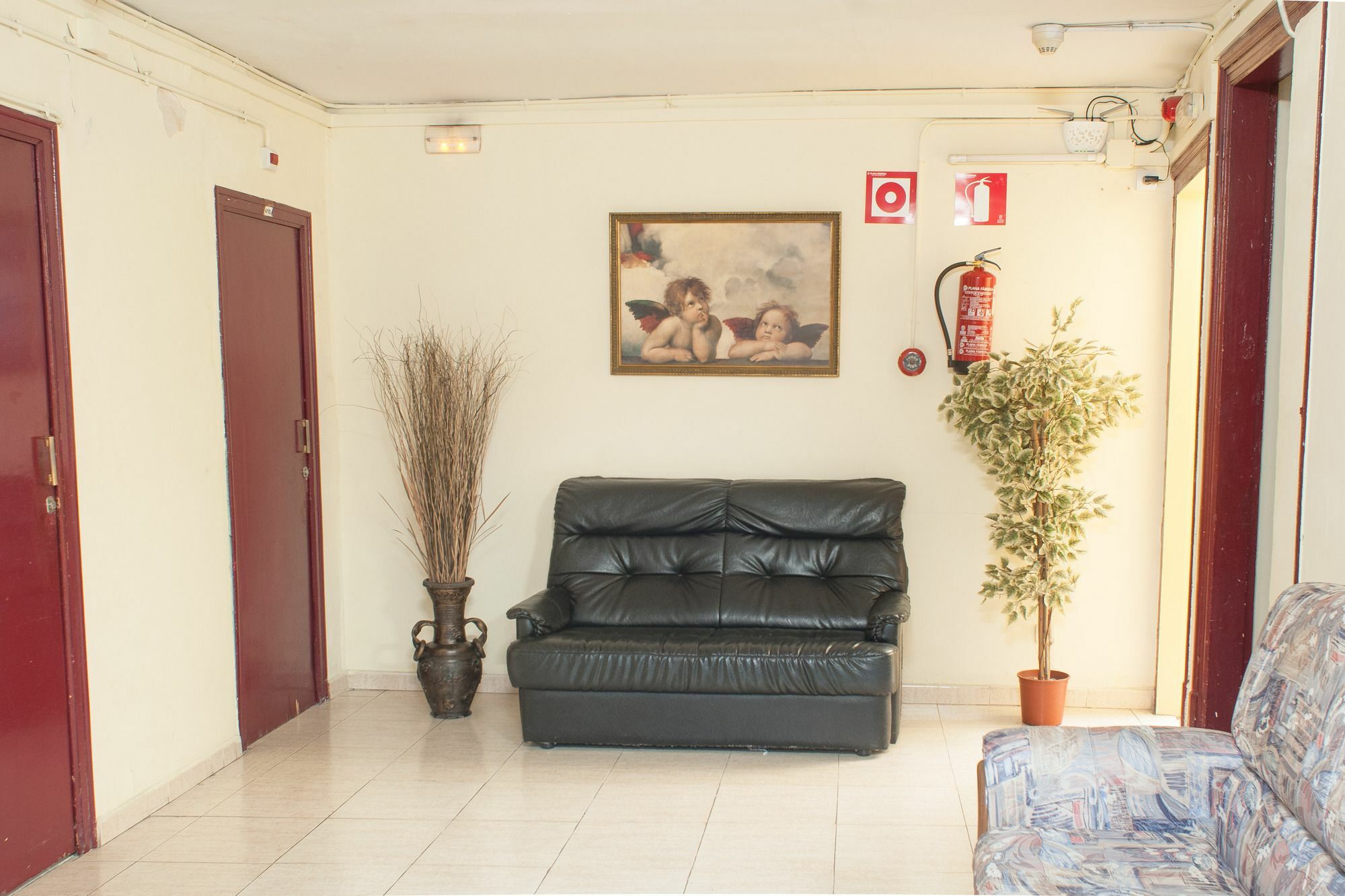 Hotel La Pau 4 Sup Barcelona Ngoại thất bức ảnh